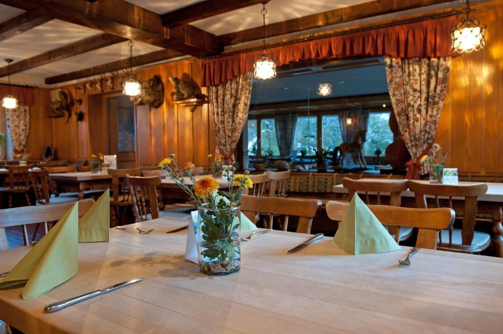 Landgasthof Hoelzle Waldstetten  Kültér fotó